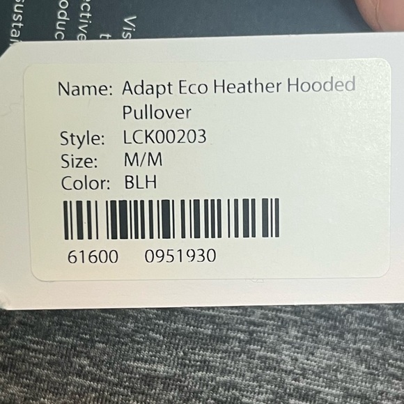 NWT Women's Cutter & Buck Adapt Eco Hooded Performance Pullover Sz M Thumb Holes - Picture 9 of 16